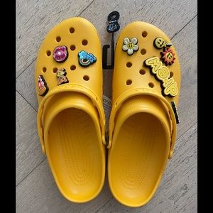 brand new never been opened Drew by Justin Bieber Crocs